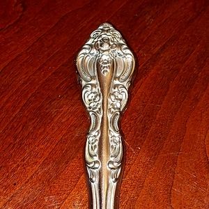 Oneida Cube Michelangelo Pattern Stainless Dinner Knife. Six in Stock.